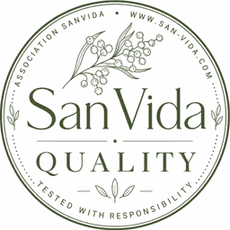 Das SanVida Qualitätssiegel: rundes Siegel mit der Aufschrift Association SanVida, San Vida Quality, Tested with Responsibility