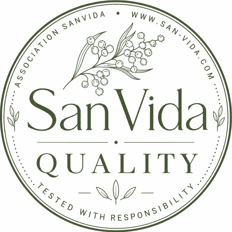 Das SanVida Qualitätssiegel: rundes Siegel mit der Aufschrift Association SanVida, San Vida Quality, Tested with Responsibility